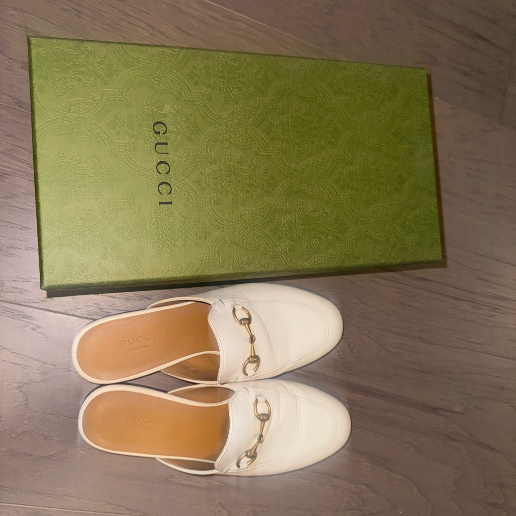 Gucci White Leather Mules With Gold Accent